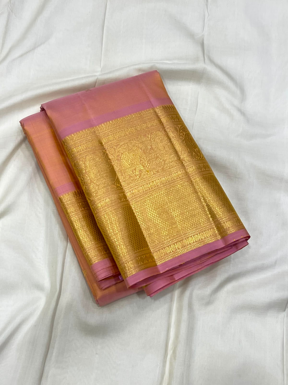 Blush Peach handloom Kanchipuram Butta saree overview