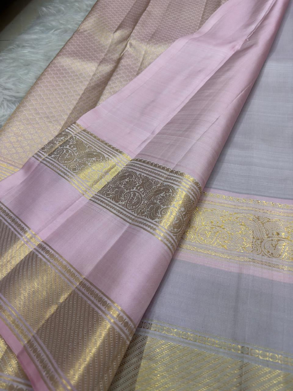 Misty Lavender-Grey Handwoven Pure Silk Kanchipuram Saree with Blush-Pink Rettapet Border and Gold Zari Buttas