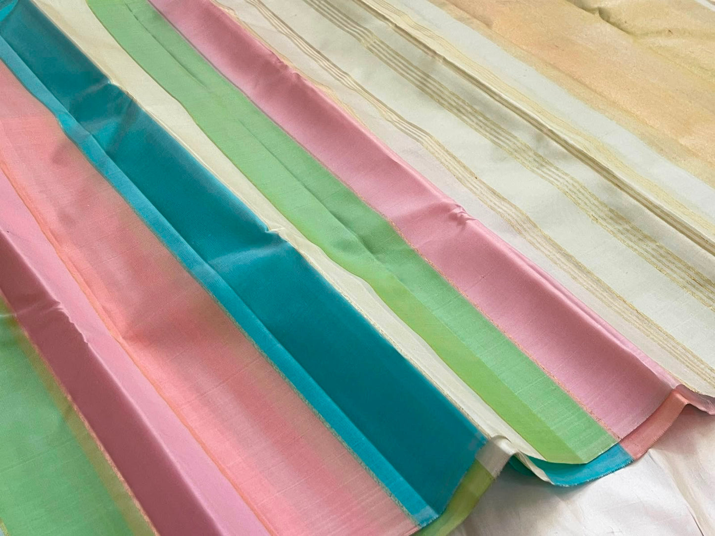 Pastel Multicolour Handwoven Pure Silk Kanchipuram Saree with Pattupet Weave