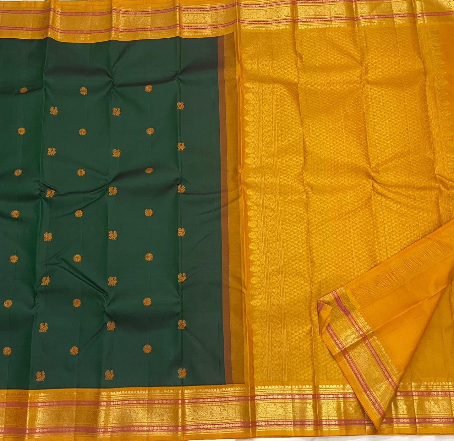 Deep Emerald Green Handwoven Pure Silk Kanjivaram Pattupet Saree with Turmeric Gold Border