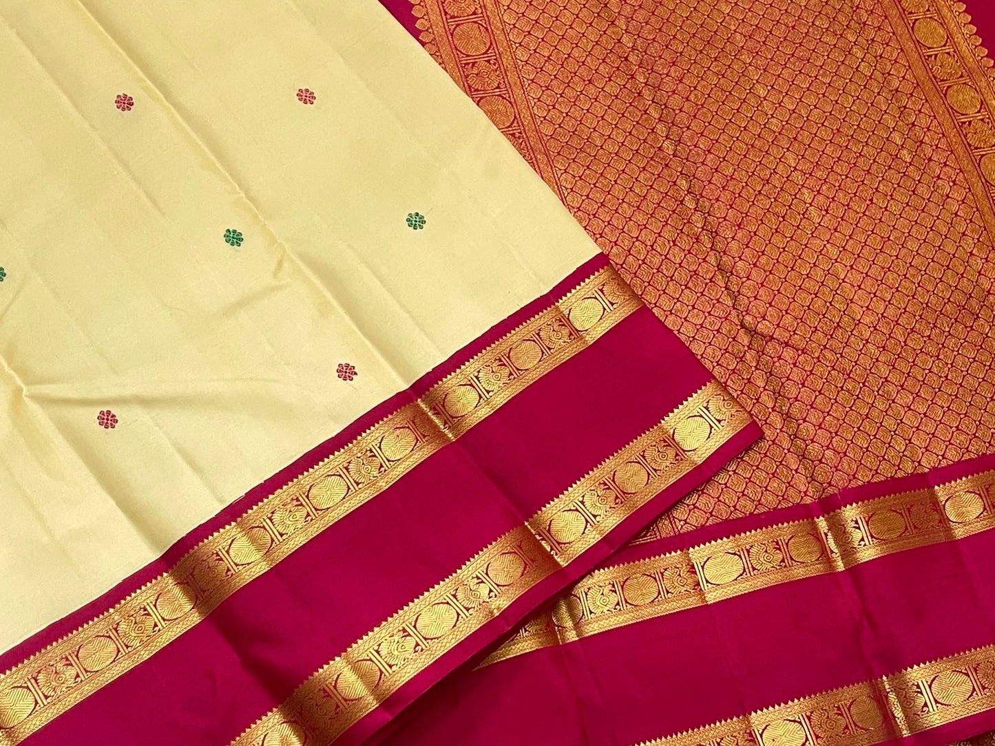 Butter Cream Ivory Handwoven Pure Silk Kancheepuram Rettapet Saree with Raspberry Magenta Zari Border