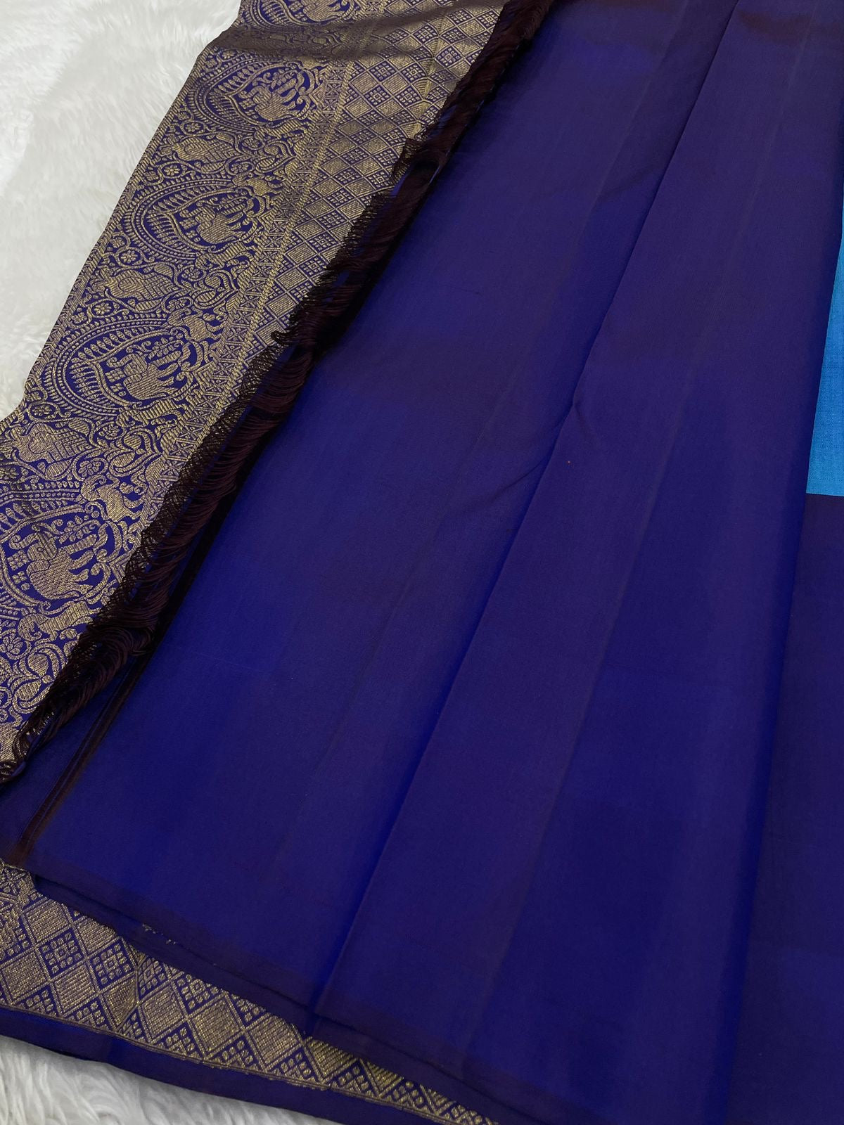 Cerulean and Royal Blue Pure Silk Kanchipuram saree with Kodi-Valli zari Jaal