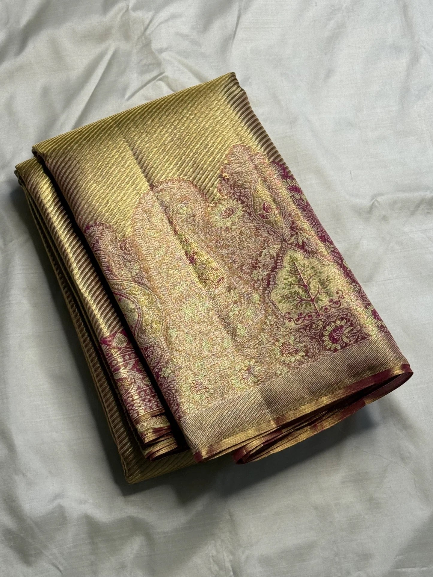 Champagne Gold Handwoven Pure Silk Kanjipuram Saree with Antique Rose Ornamental Border