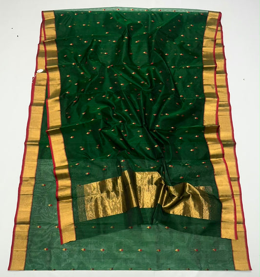 Emerald green handwoven Chanderi Pattu silk saree, full saree view — Idam Living
