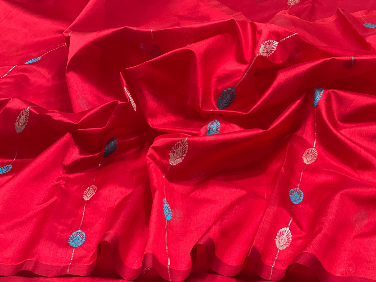 Body weave detail of ruby crimson Chanderi silk saree