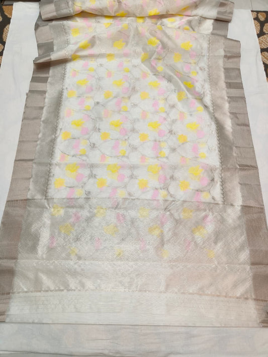 Warm ivory floral Chanderi handloom saree in pattu silk