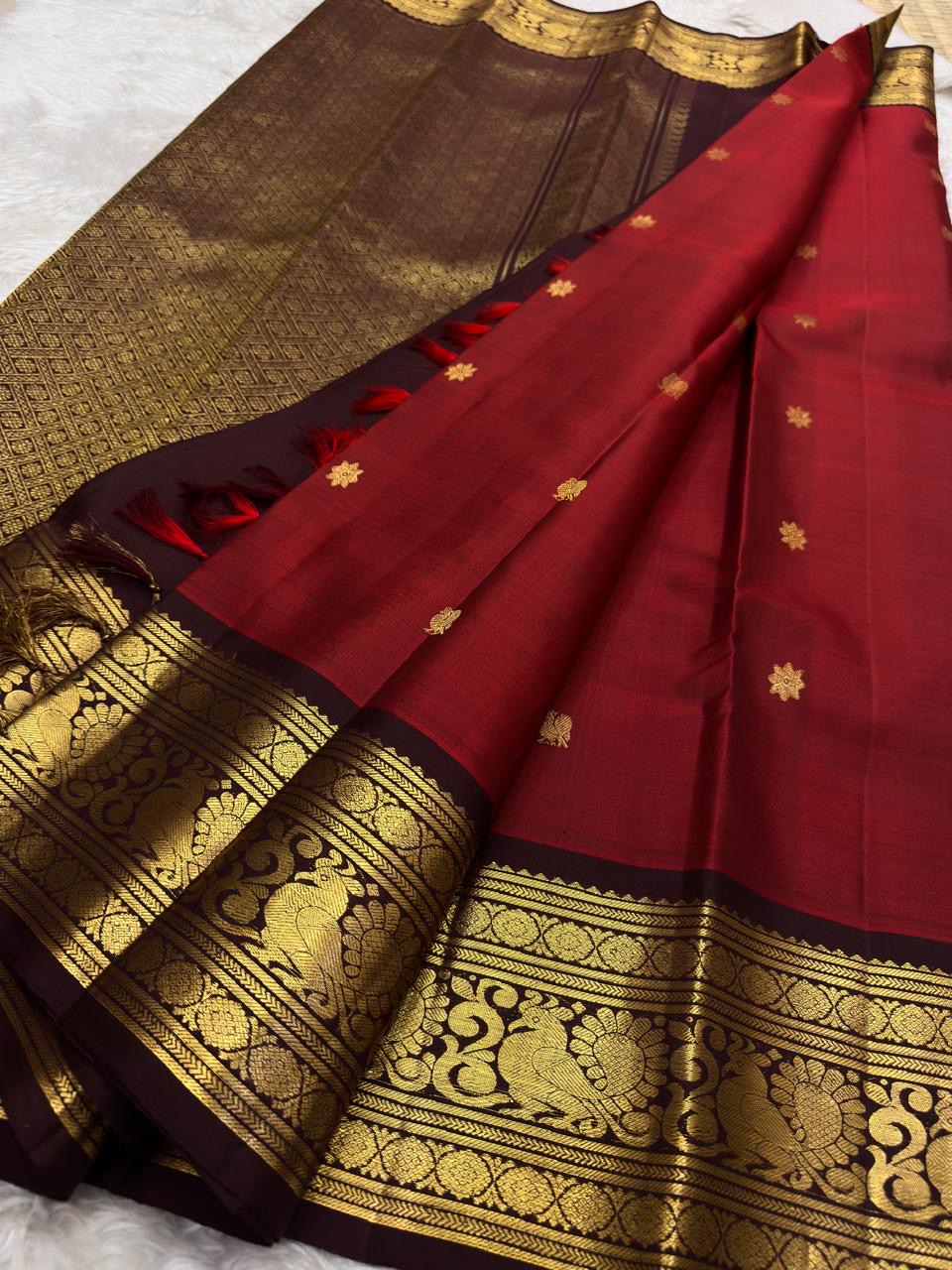 Deep Chilli Red Handwoven Pure Silk Kanchi Pattu Saree with Gold Zari Buttas and Antique Gold Border