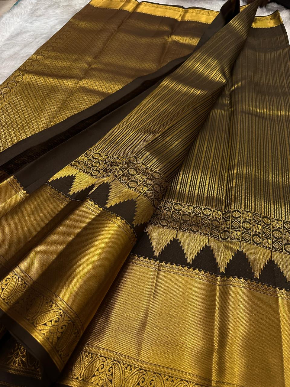 Chocolate Brown Handwoven Pure Silk Kanchi Pattu Saree with Vairaoosi and Gold Zari Border