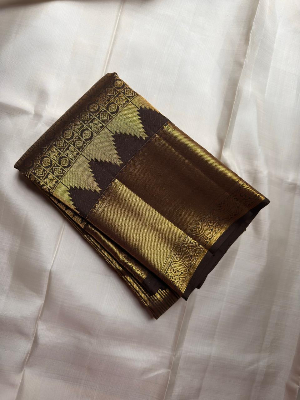 Chocolate Brown Handwoven Pure Silk Kanchi Pattu Saree with Vairaoosi and Gold Zari Border