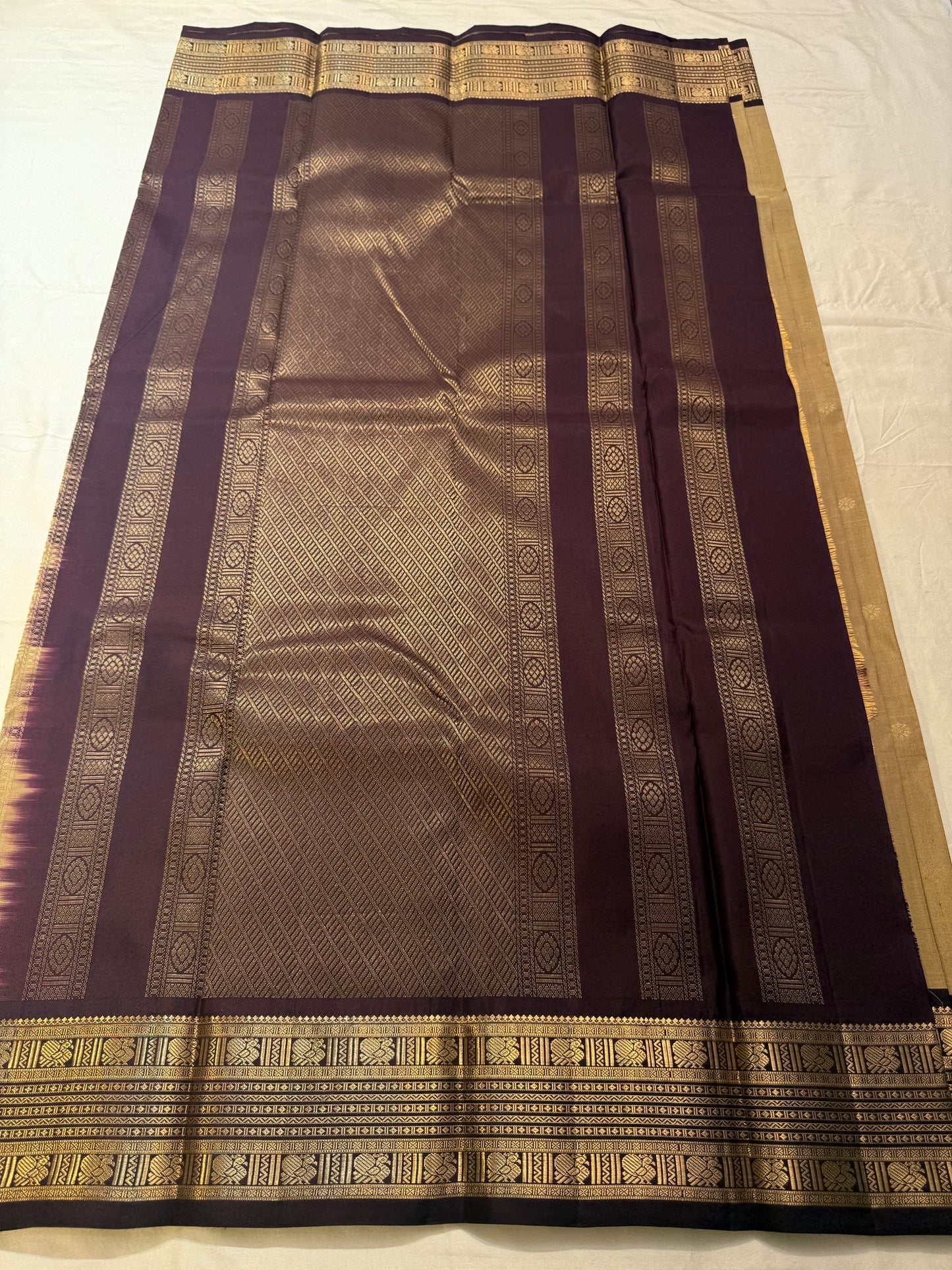 Antique gold Kanjivaram silk saree with gold zari kamalam butta on brass beige body — Idam Living