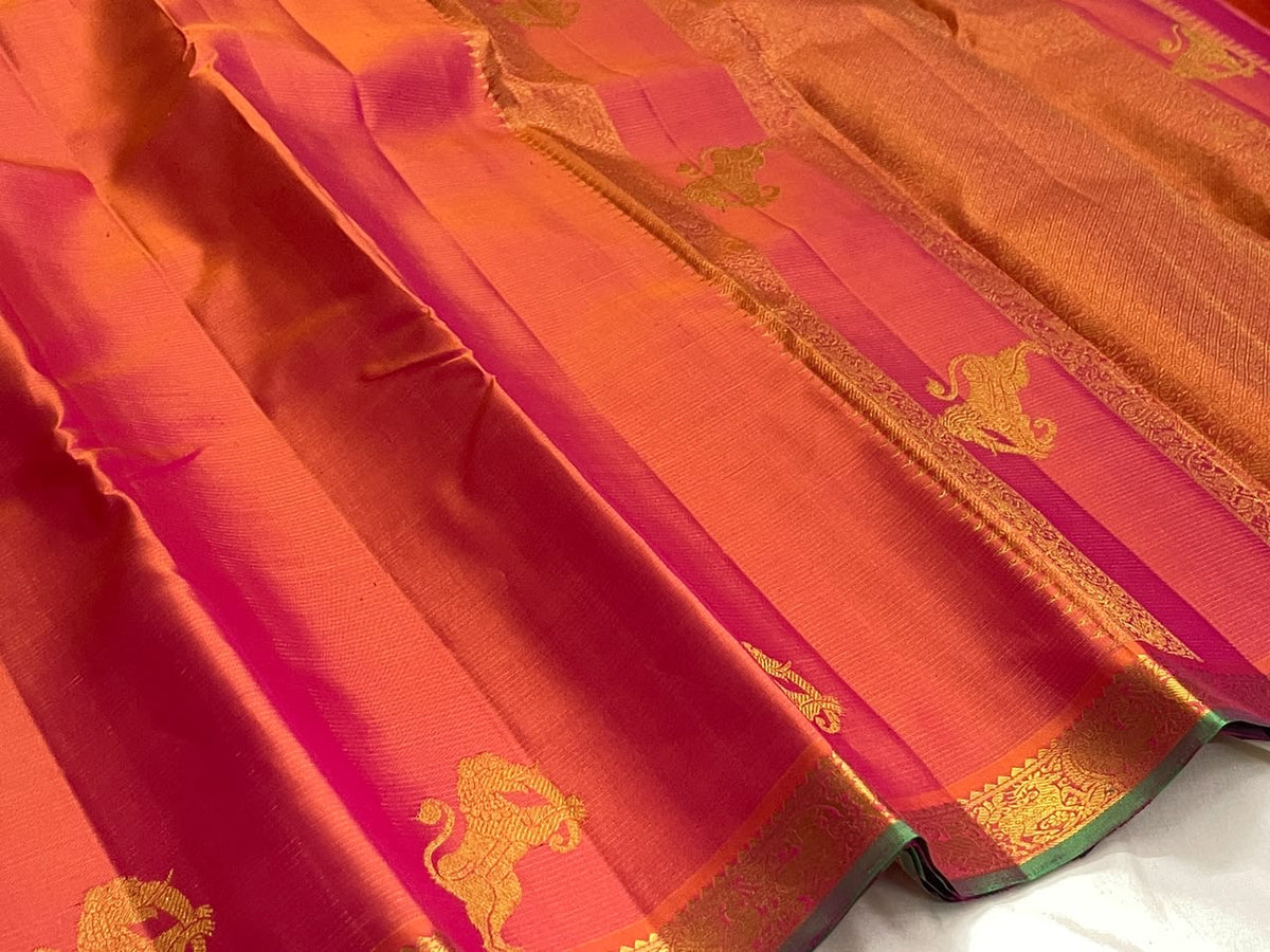 Coral-Arakku Handwoven Pure Silk Kanchi Pattu Vairaoosi Saree with Green Selvedge and Gold Zari