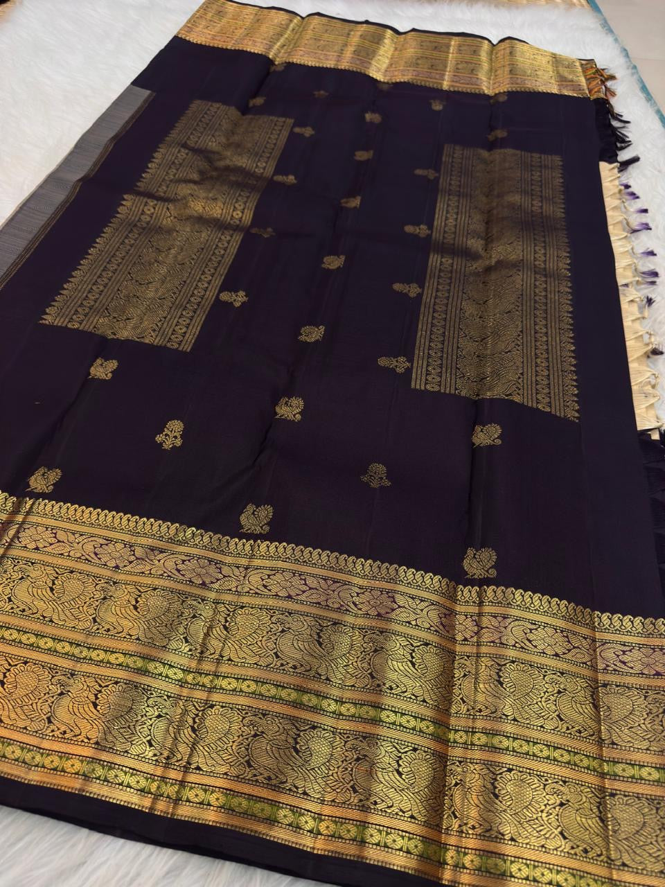 Tissue silk Kanjipuram saree with grape purple pallu