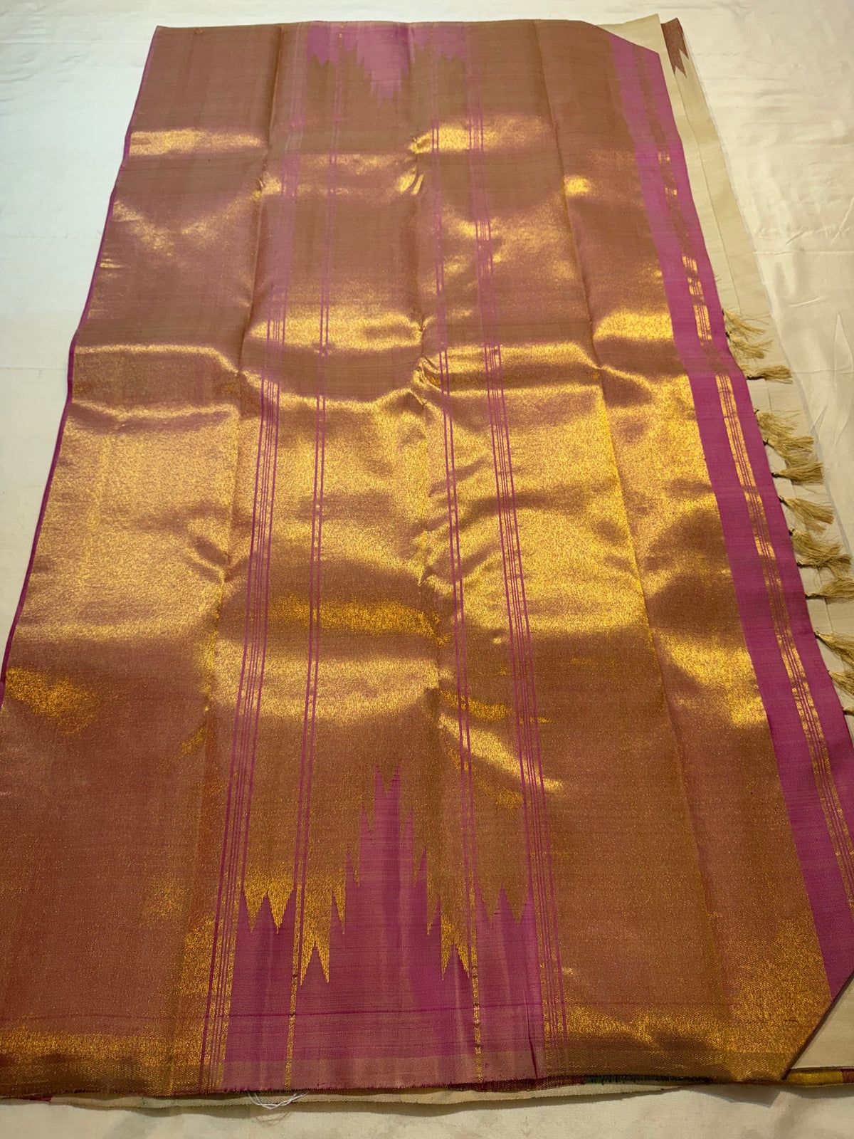 Cream Kanjivaram pure silk saree Ettukol weave