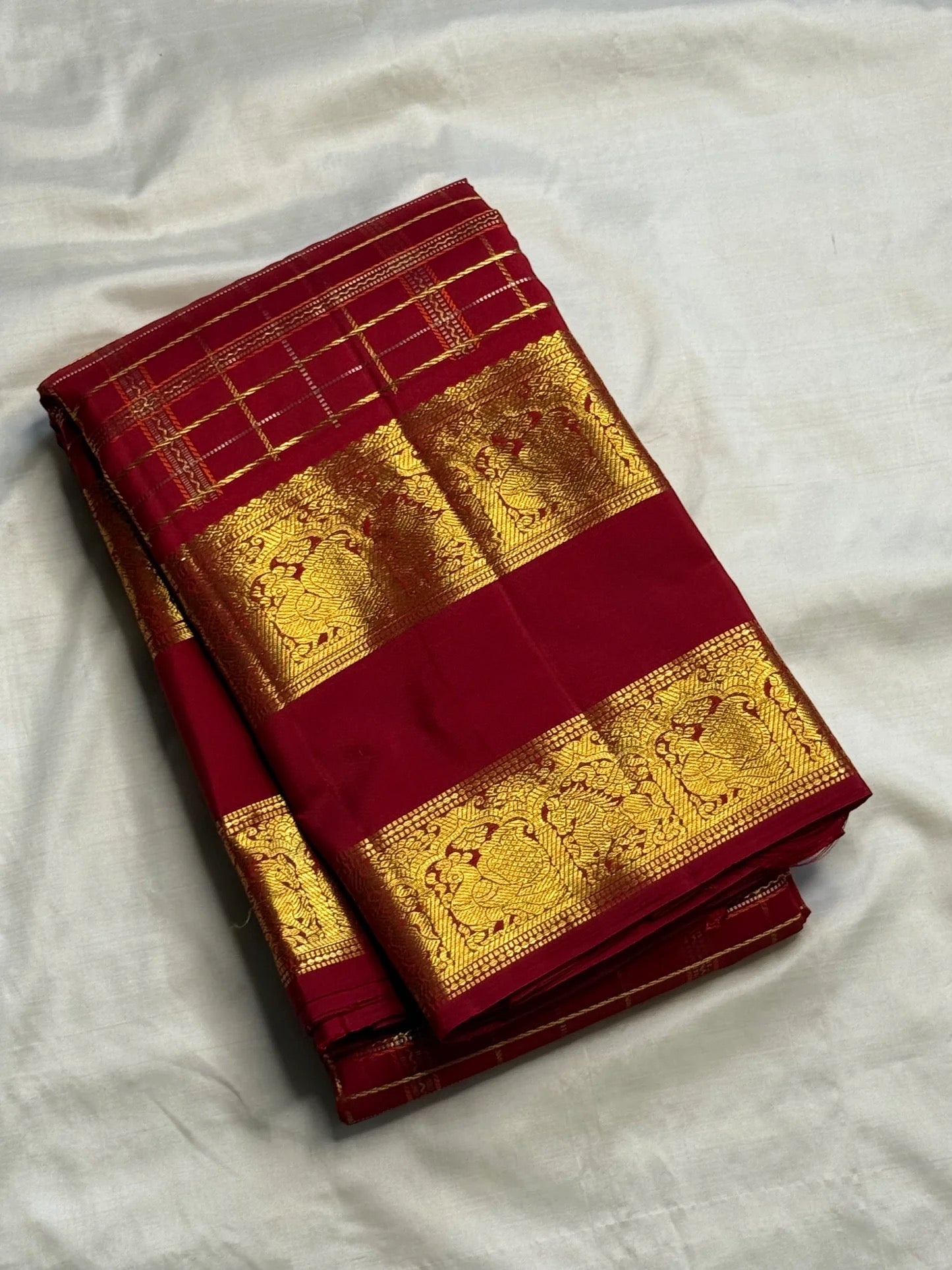 Deep Crimson Handwoven Pure Silk Kancheepuram Zari Kattam Saree with Rich Gold Border