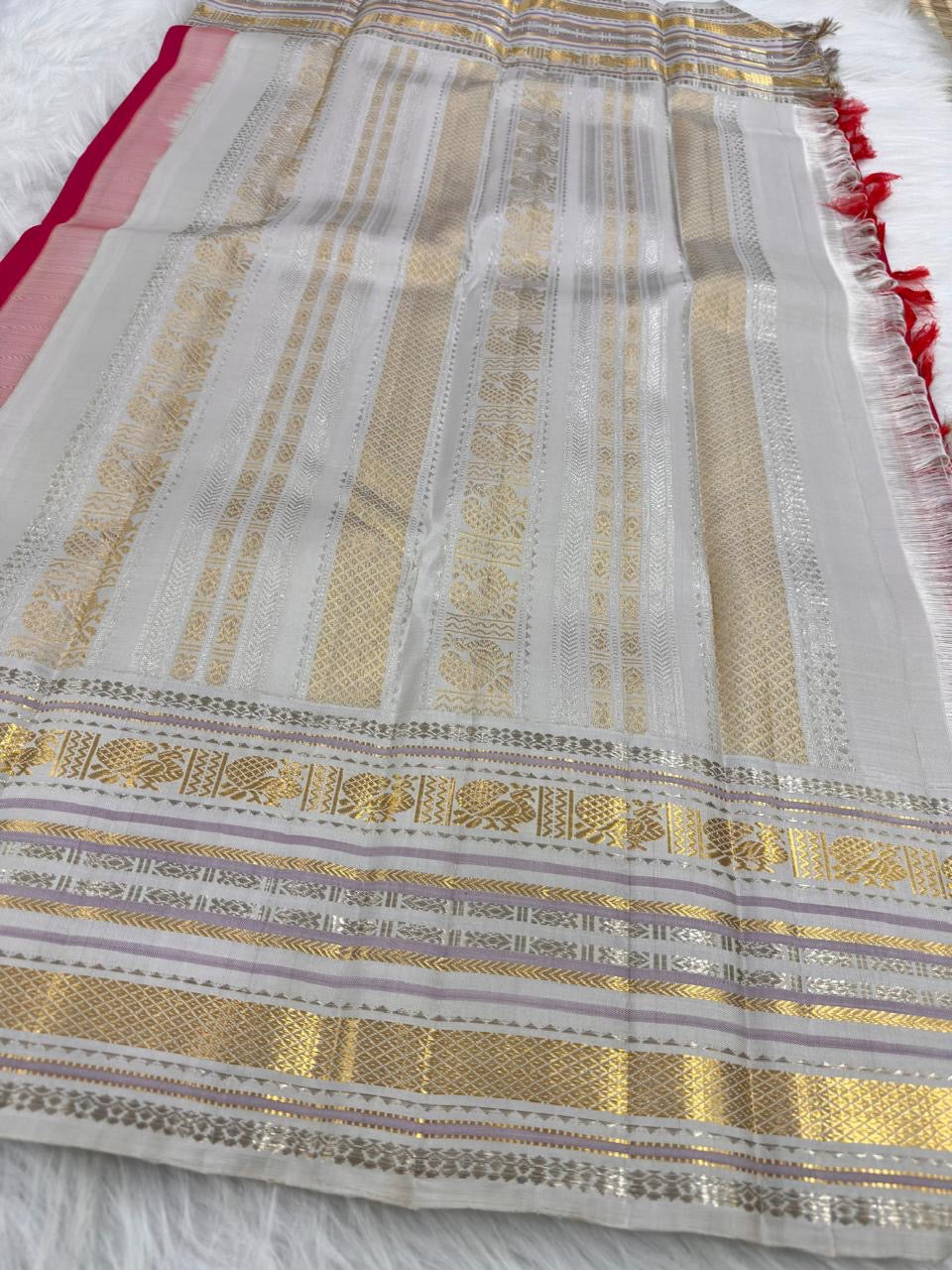 Crimson Varisaipet Kanchipuram silk saree, folded view
