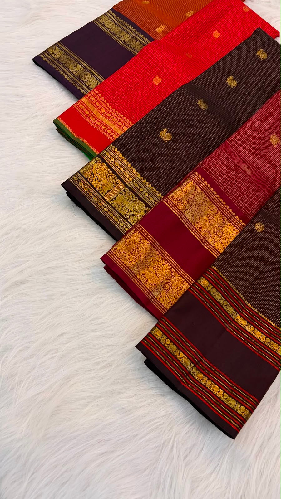 Dark Chocolate Brown Handwoven Pure Silk Kanchi Pattu Saree with Vairaoosi Oosivaanam and Silk Thread Yaanai Border