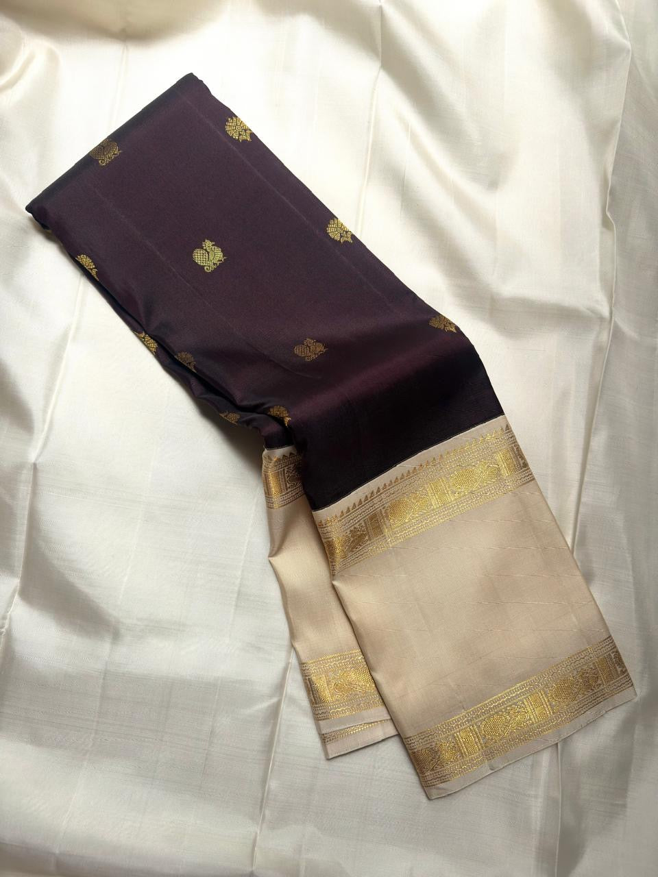 Deep Chestnut Plum pure silk Kanjipuram saree, Rettapet weave with Ivory border — full drape view