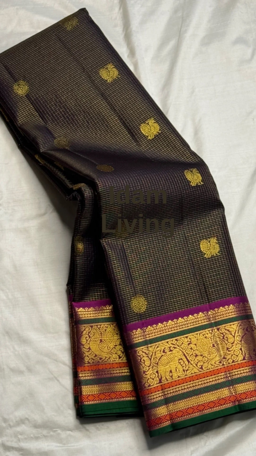 Deep Cinnamon Brown Kanjipuram Saree — gold zari peacock border detail with raspberry and vermilion accents