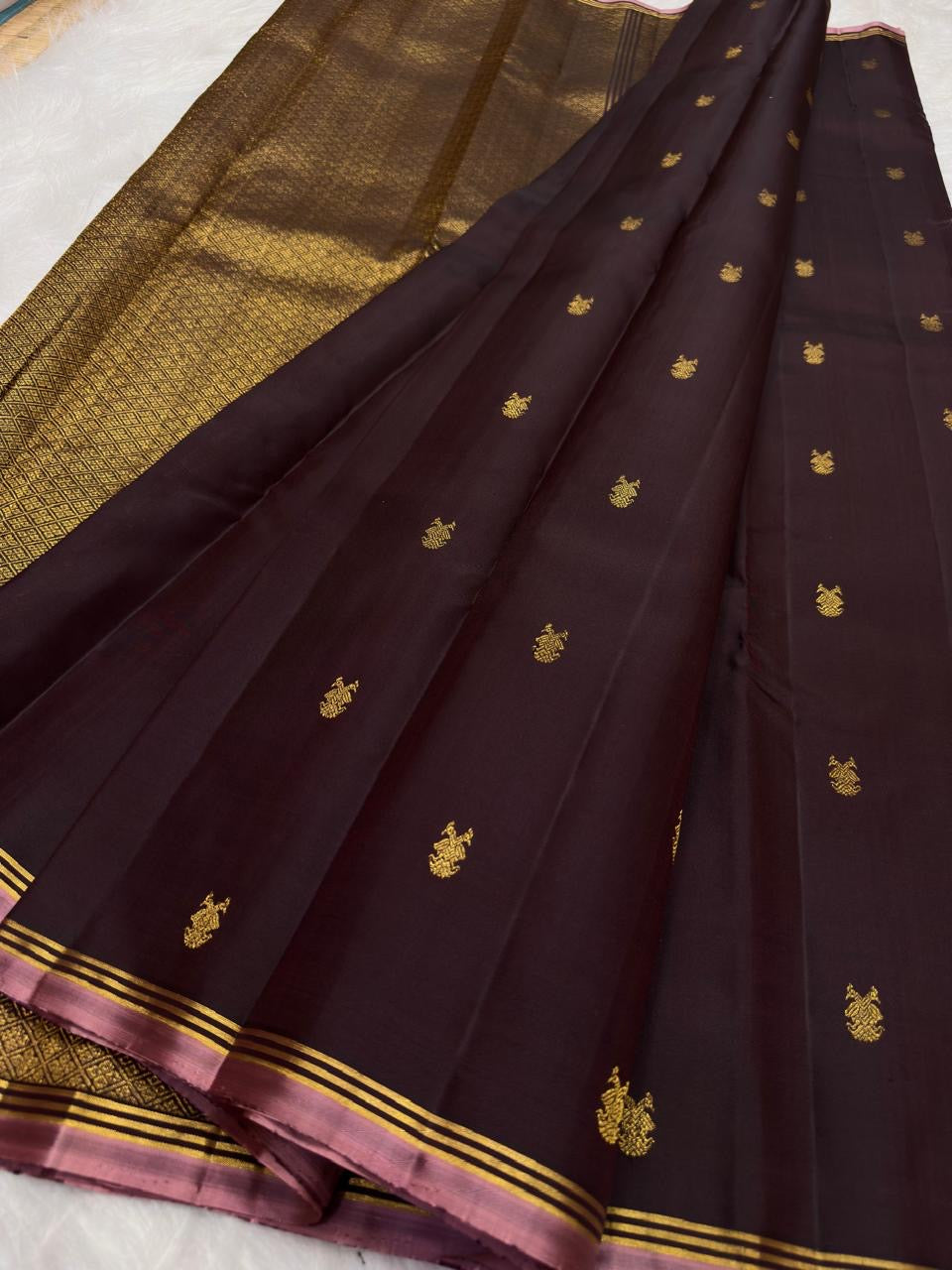 Deep Cocoa Brown handwoven pure silk Kancheepuram Butta saree — pallu tassel detail — Idam Living