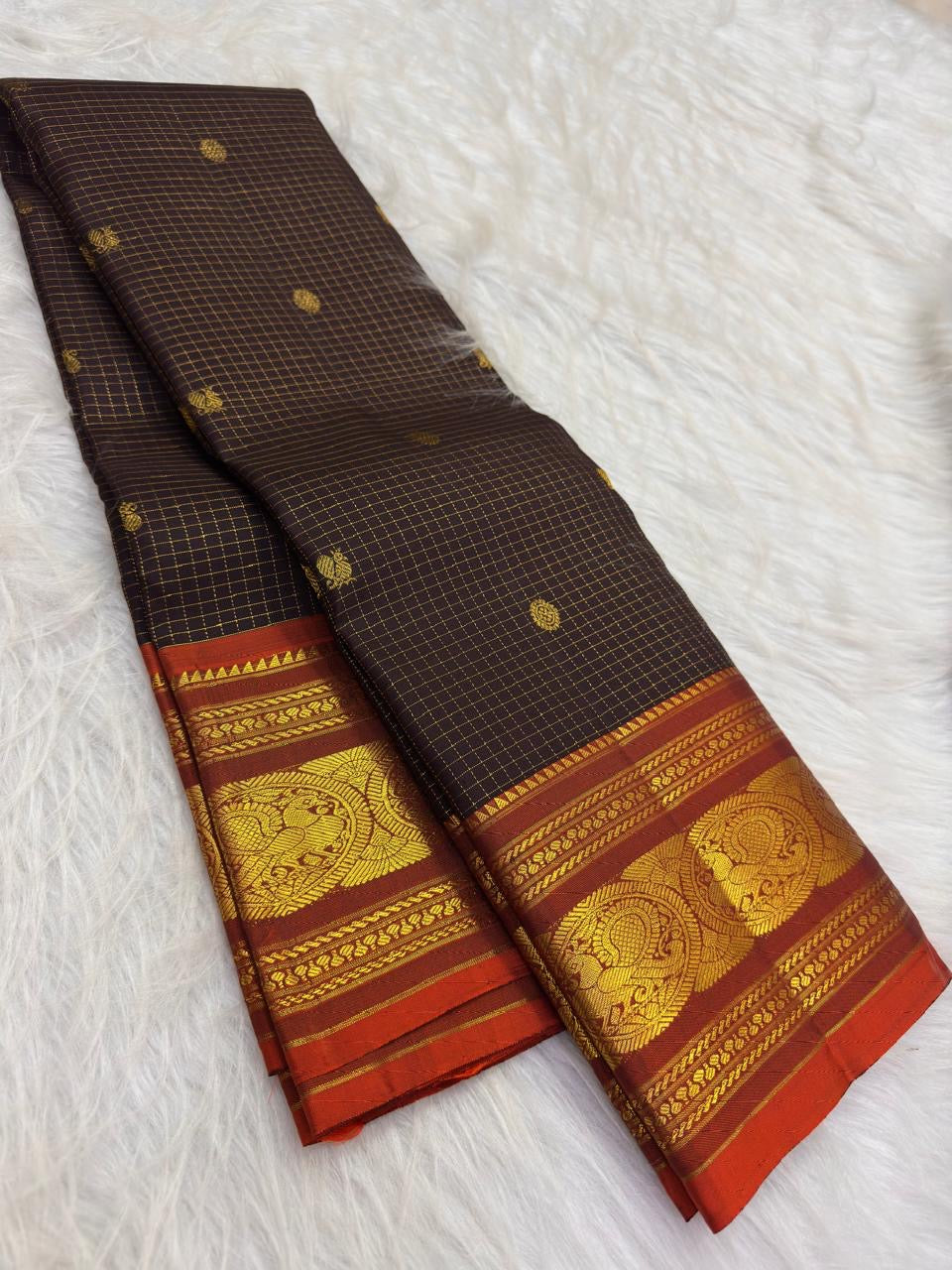 Deep Cocoa Brown Pure Silk Kanjipuram Zari Kattam Saree - zari grid close-up