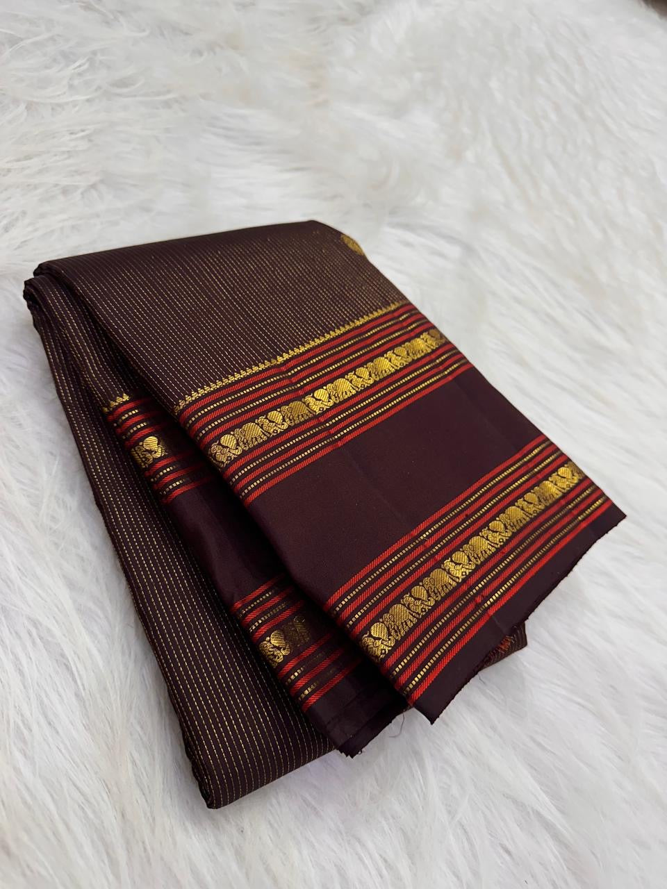 Coffee brown Rettapet Kanjeevaram saree with Oosi Vaanam