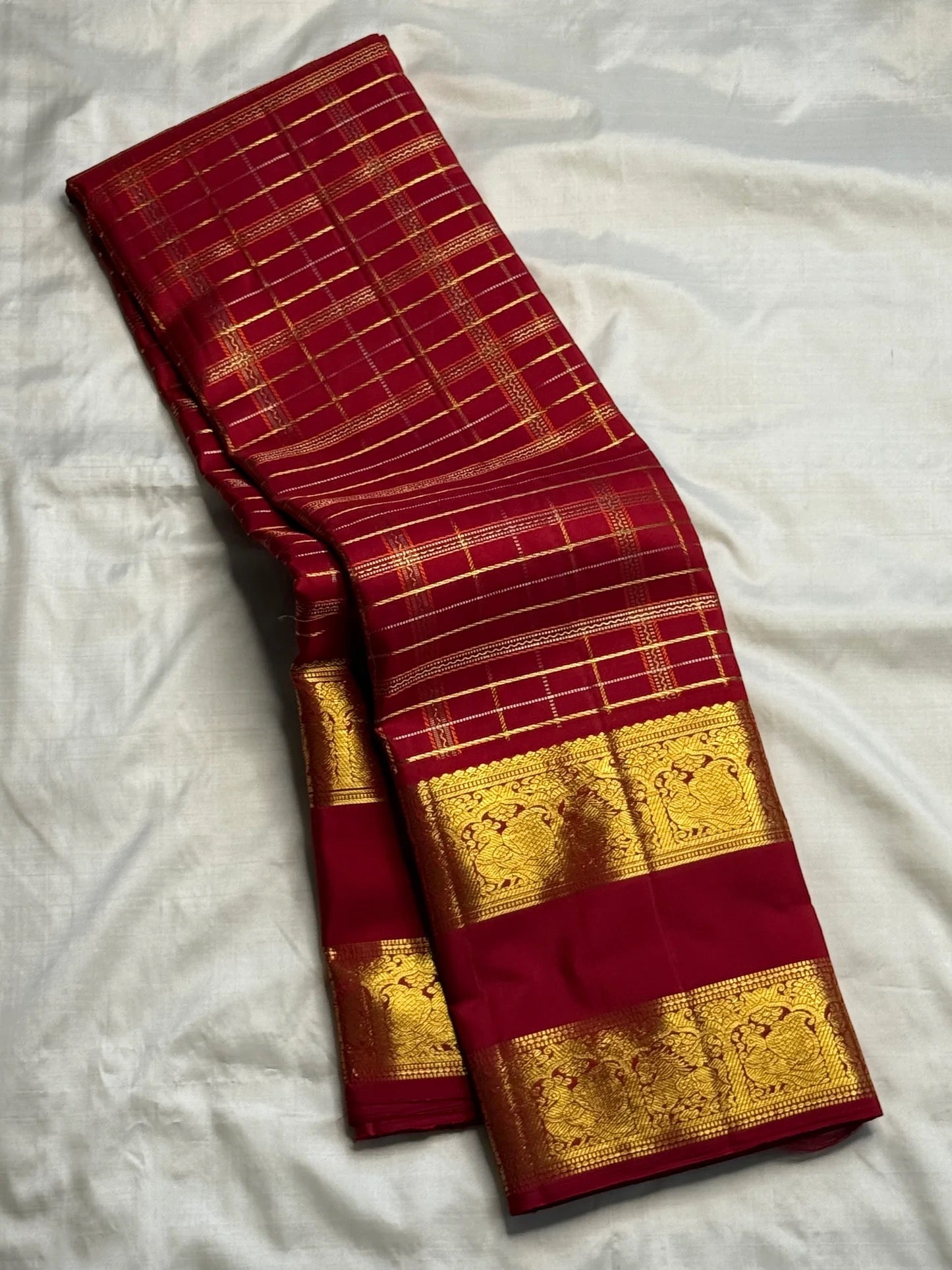 Deep Crimson Handwoven Pure Silk Kancheepuram Zari Kattam Saree with Rich Gold Border