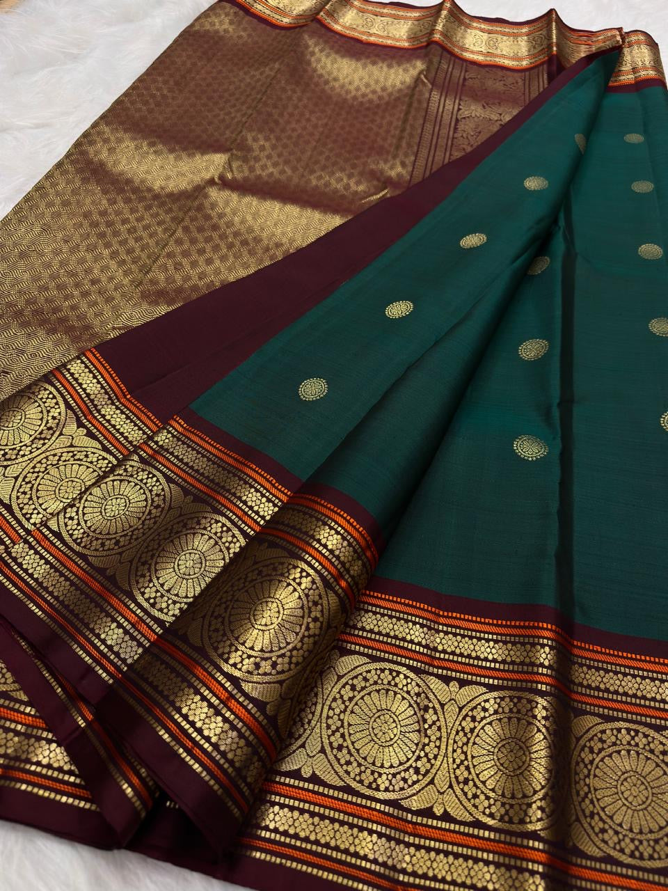 Deep Emerald Green Pure Silk Kancheepuram Saree — full saree overview, Butta weave with floral medallion border — Idam Living