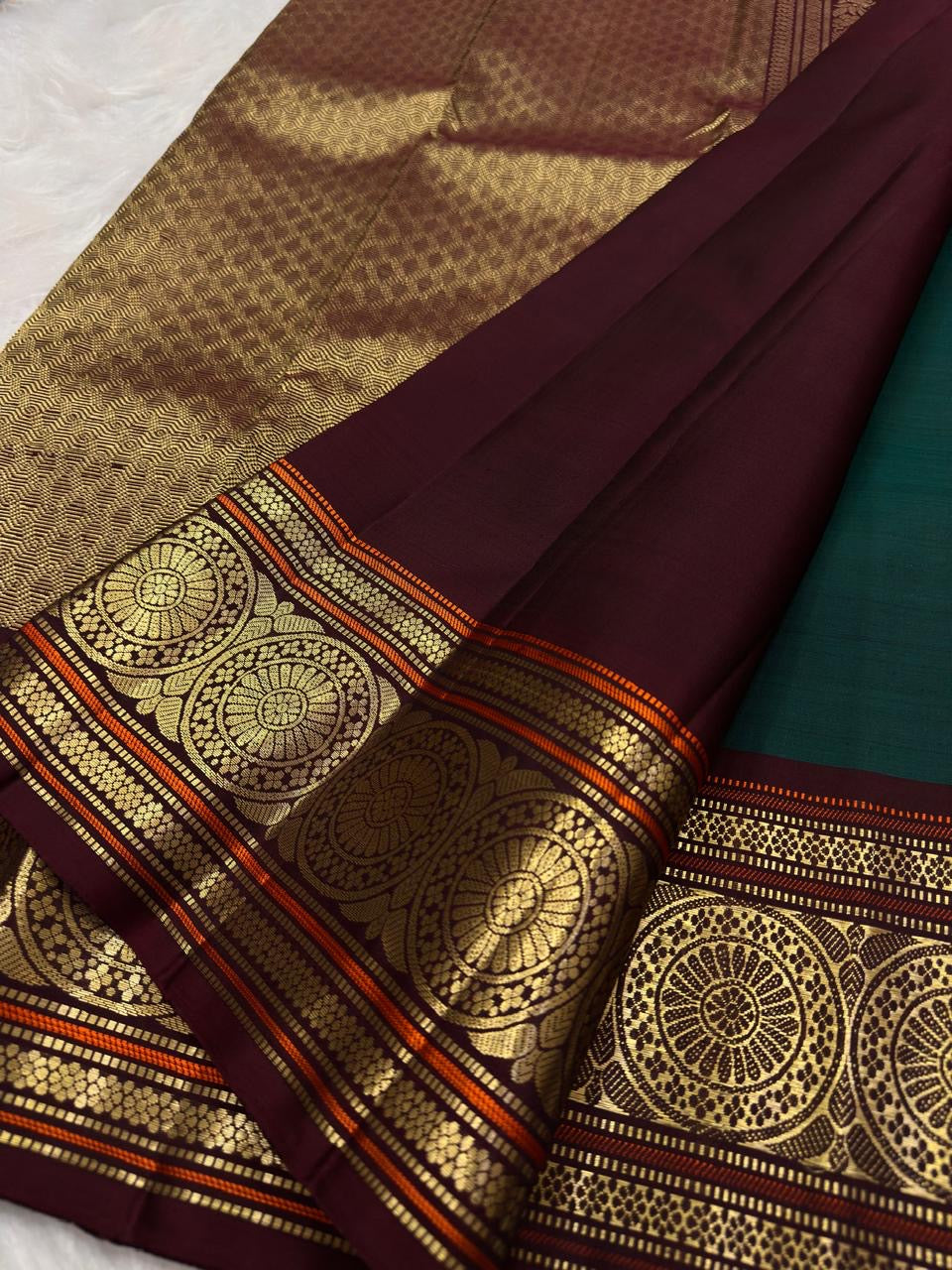 Deep Emerald Green Kancheepuram Saree — maroon border with circular floral zari medallions