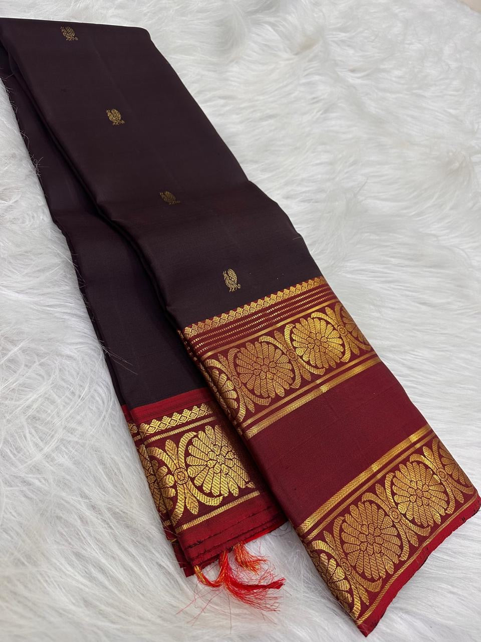 Deep espresso brown Pure Silk Kanchipuram Rettapet saree with Arakku red kamalam gold zari border, detail view 5
