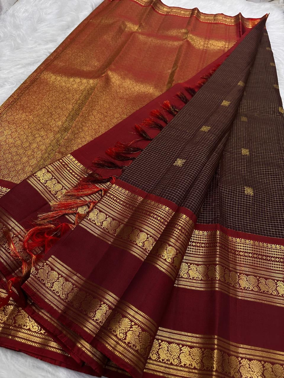 Deep Espresso Brown Handwoven Pure Silk Kanjivaram Saree with Zari Kattam and Burgundy Gold Zari Border