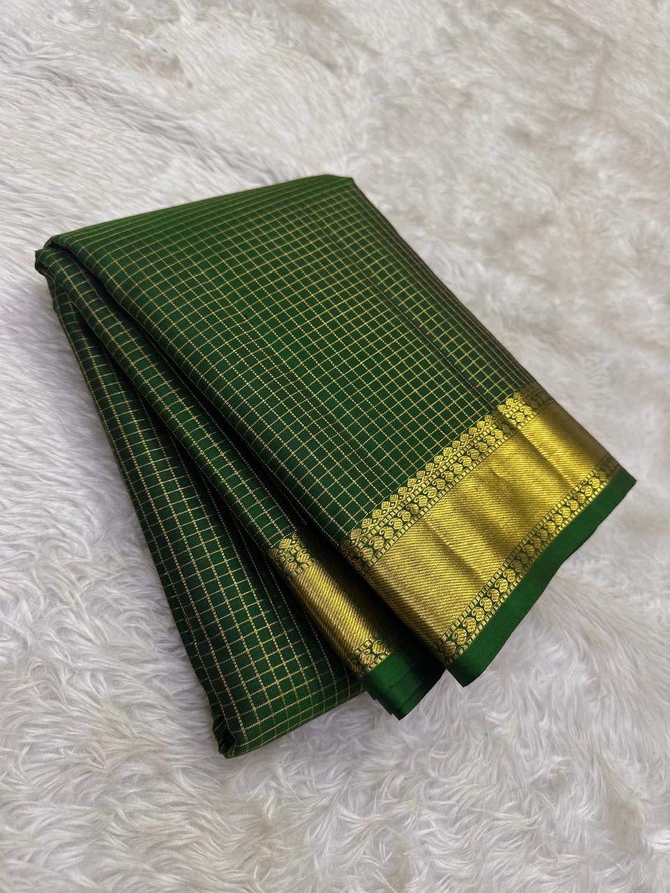 Deep Forest Green KanchiPattu silk saree, body weave texture close-up — Idam Living