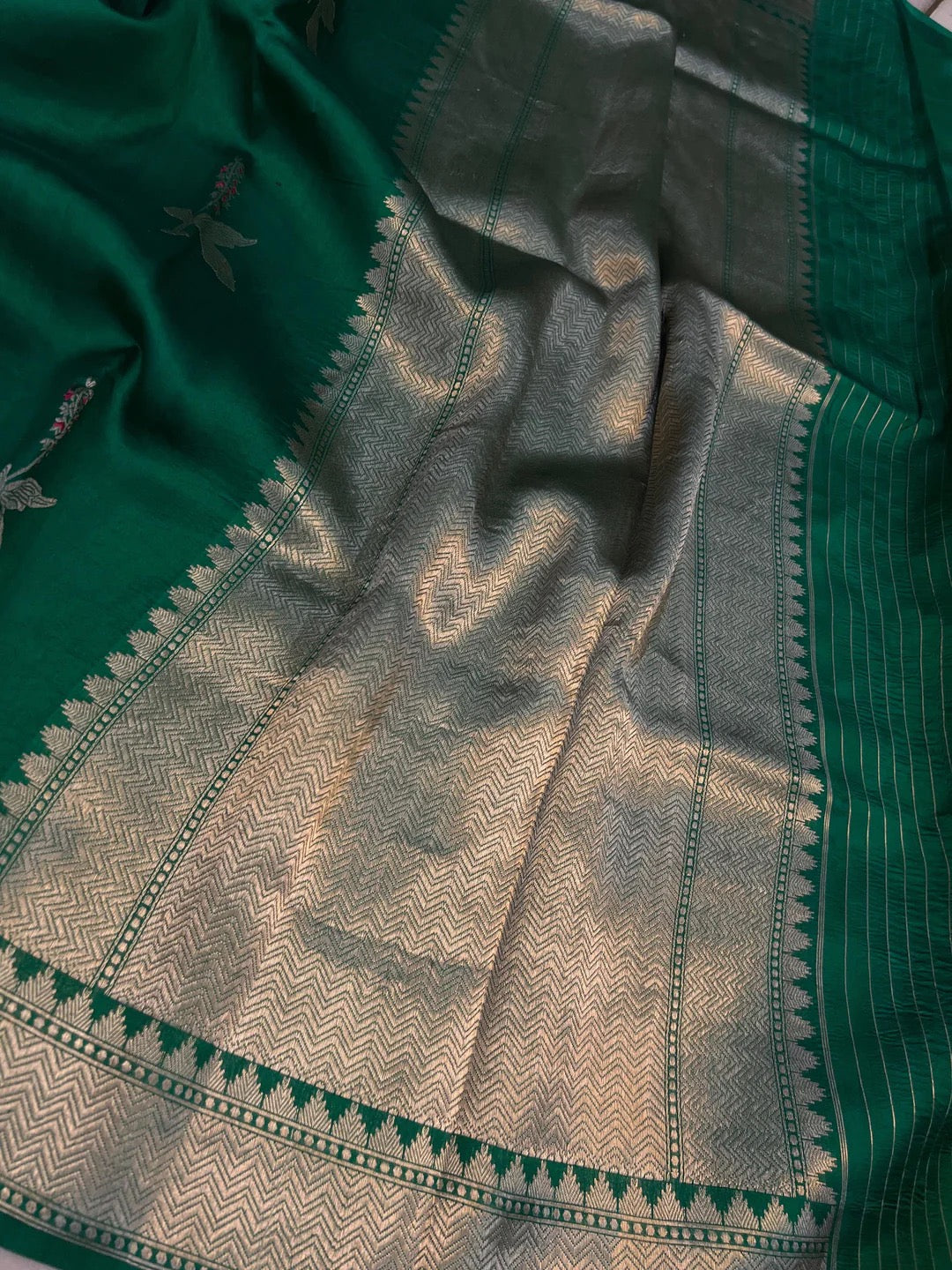 Dark Green Banarasi Silk Saree with Kadwa Floral Motifs and Antique Gold Zari Border