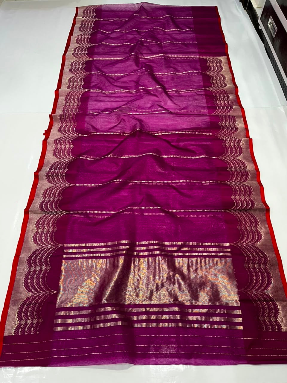Deep magenta Katan Silk Chanderi saree with scalloped feather-wave border — Idam Living