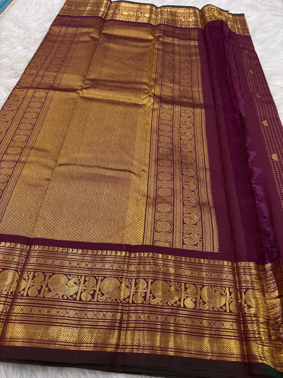 Maroon Lightweight Kancheepuram Zari Kattam saree