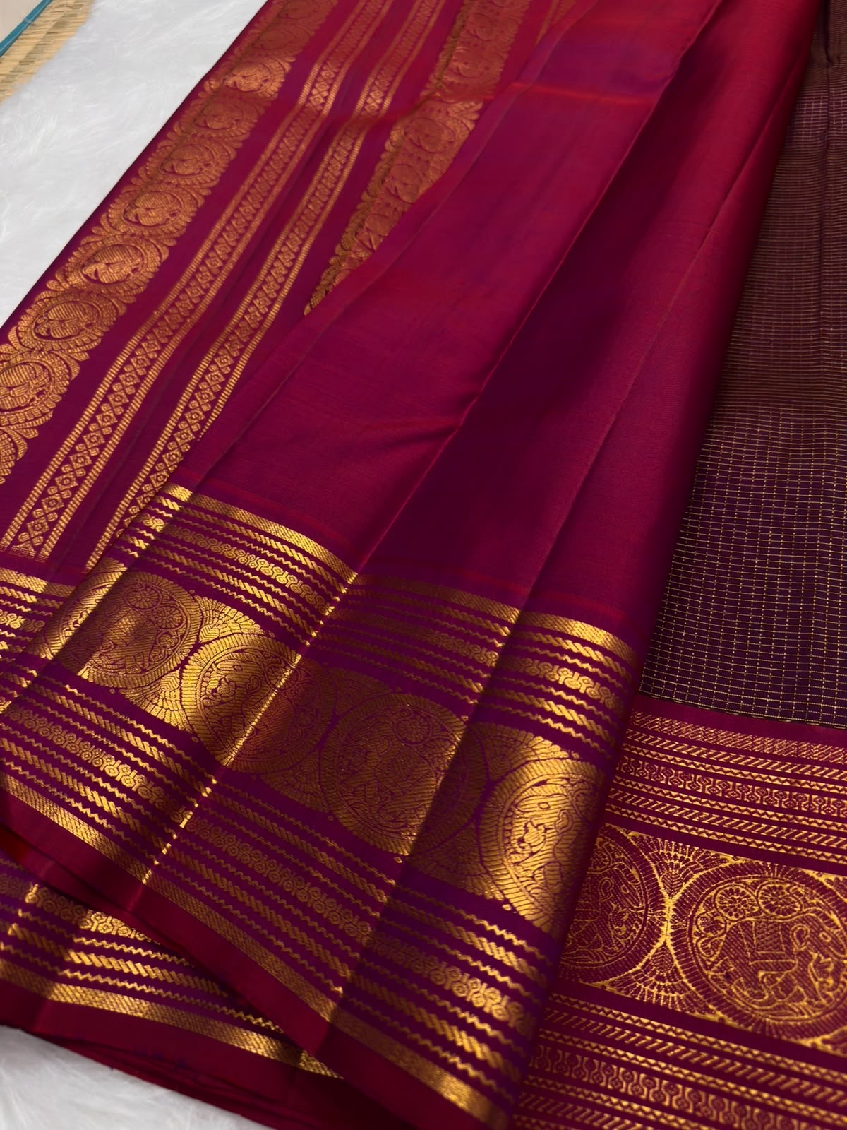 Magenta korvai sorgavasal peacock border on deep plum Kancheepuram pure silk saree — Idam Living