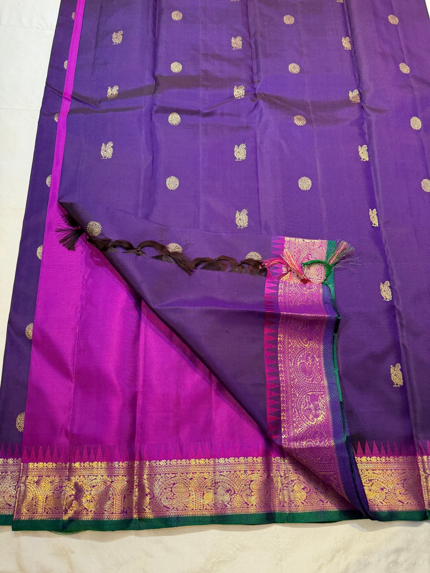 Forest green selvedge and gold zari border on deep purple Kanjivaram Kanchipuram silk saree — Idam Living