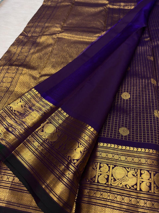 Deep purple Lightweight Kanjipuram saree with Zari Kattam