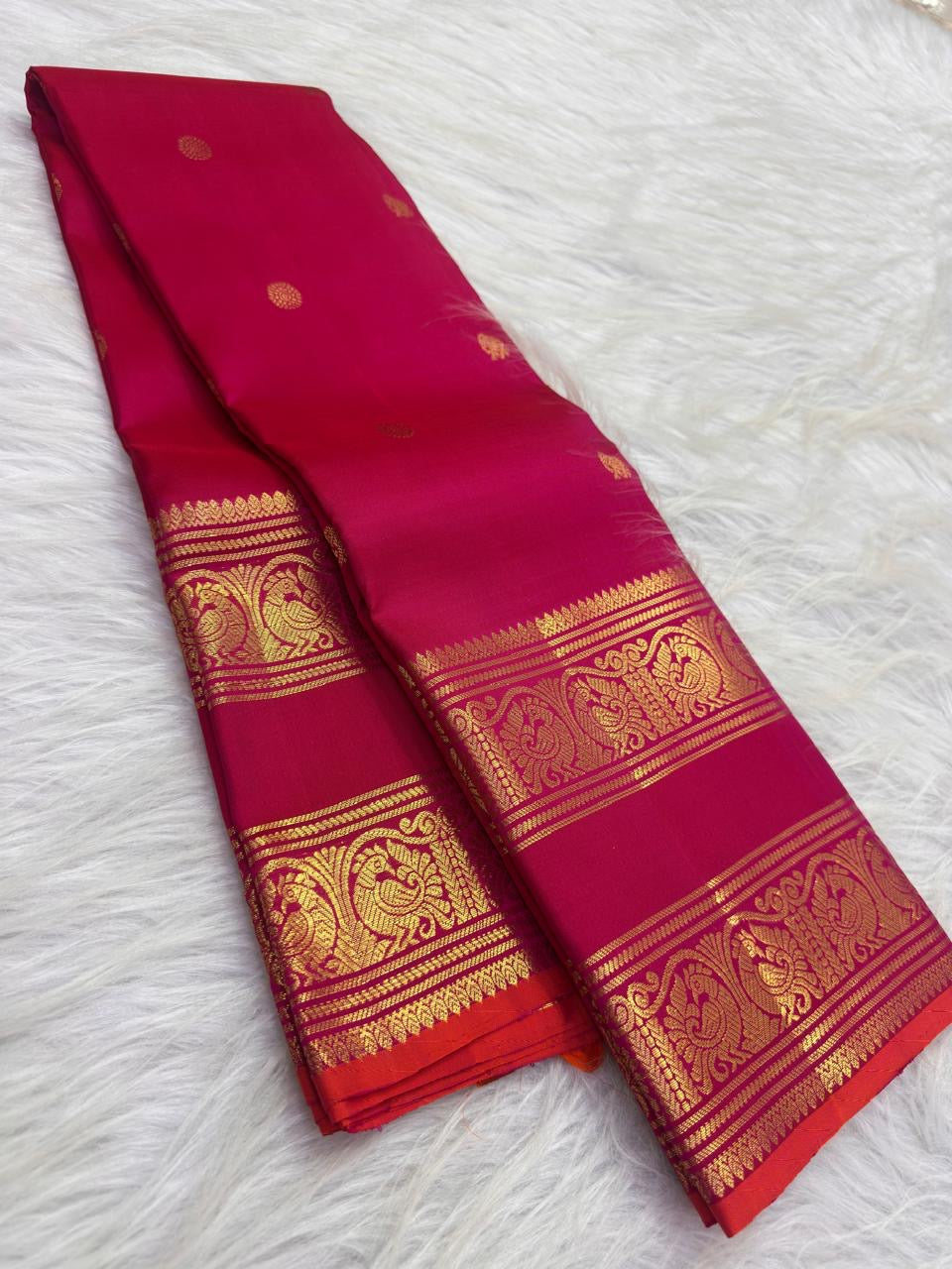 Deep Raspberry Pink Handwoven Pure Silk Kanchipuram Saree with Rettapet Mayil Zari Border