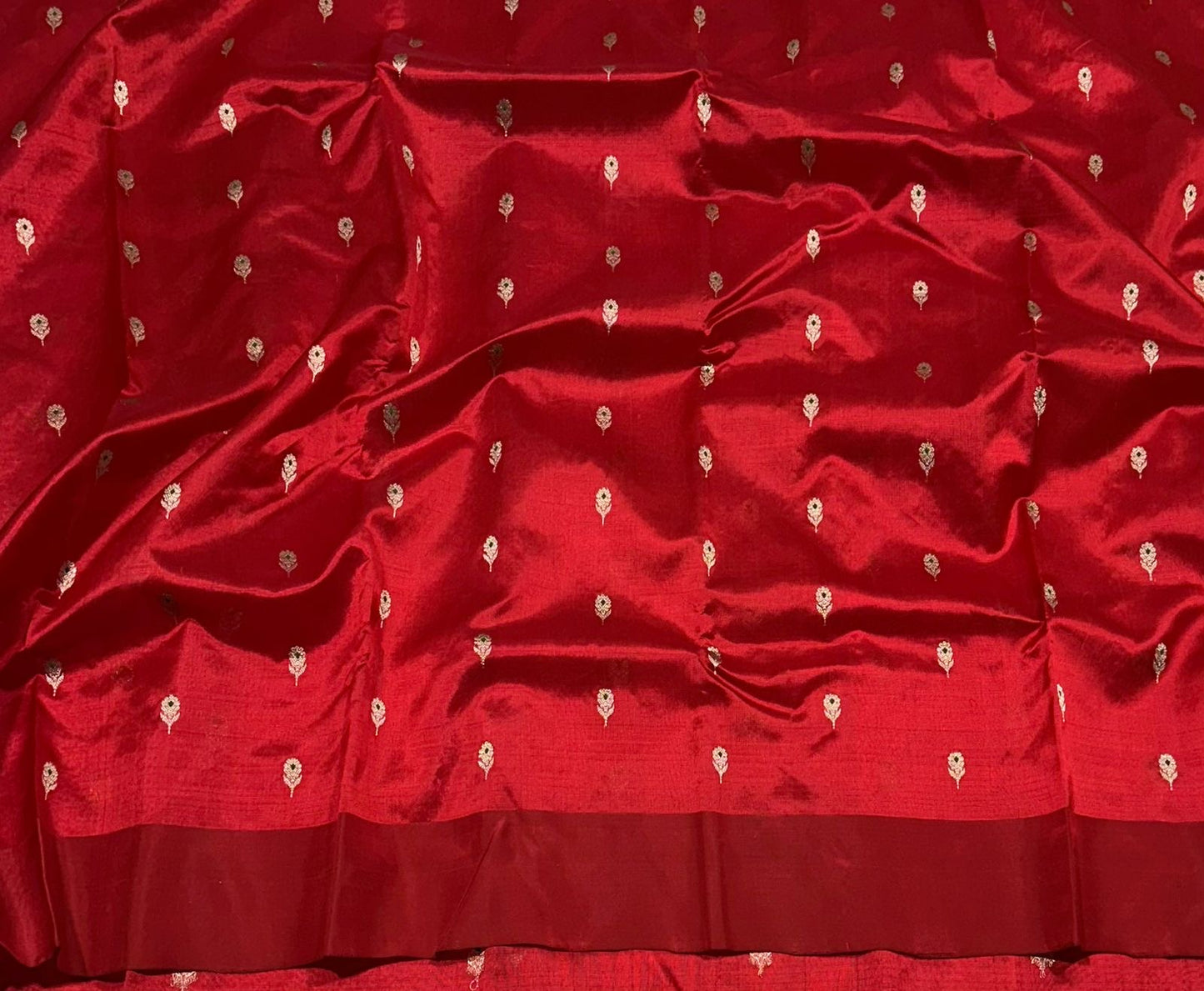 Deep Red Handwoven Pure Silk Pattu Chanderi Saree with Gold Kalka Butti and Zari Pallu