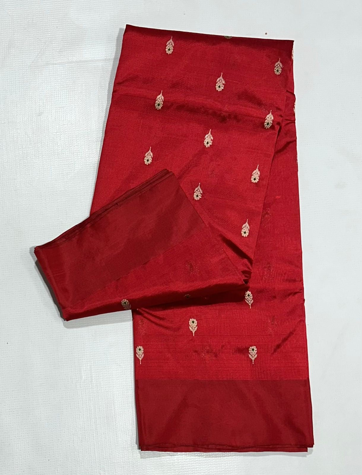 Deep Red Handwoven Pure Silk Pattu Chanderi Saree with Gold Kalka Butti and Zari Pallu