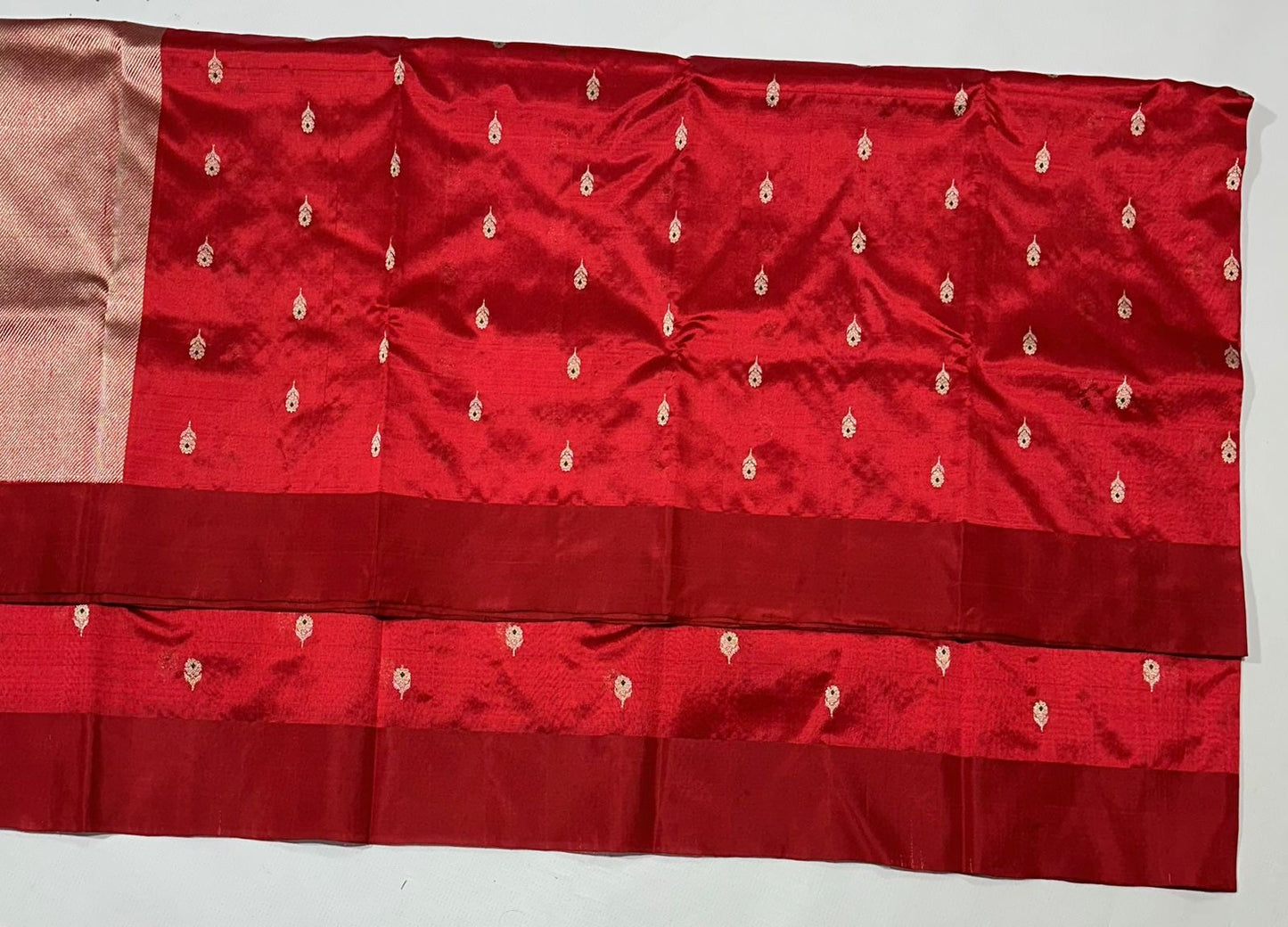 Deep Red Handwoven Pure Silk Pattu Chanderi Saree with Gold Kalka Butti and Zari Pallu