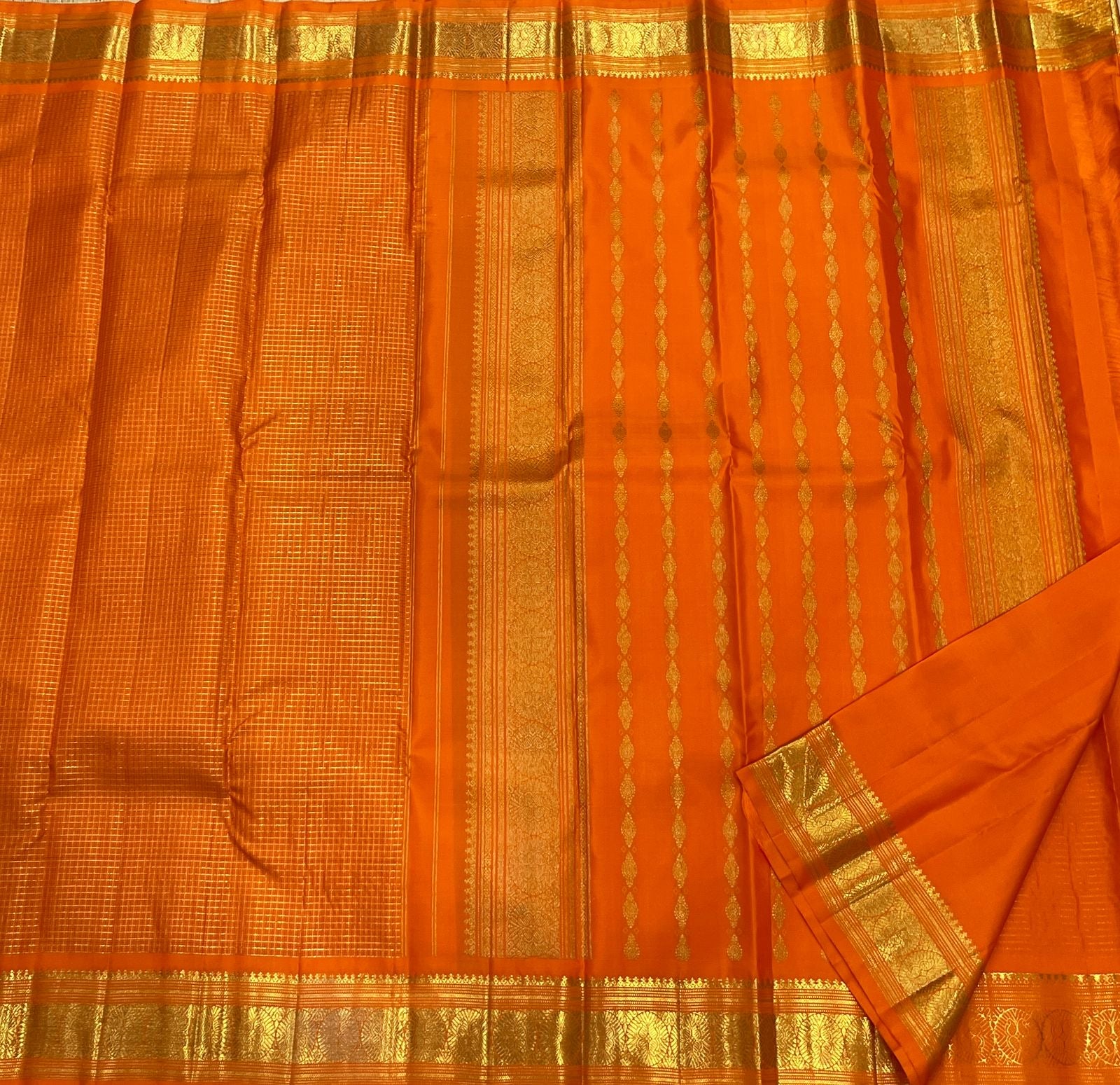 Deep Saffron Orange pure silk KanchiPattu Zari Kattam saree with Vintage 2gm Purity Zari.