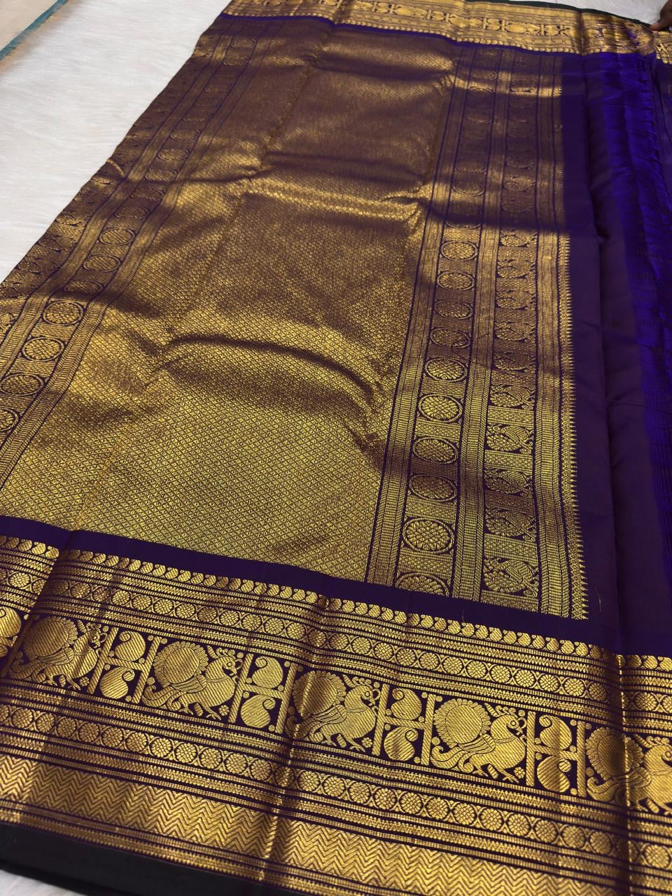 Deep violet KanchiPattu Vairaoosi Yazhi saree