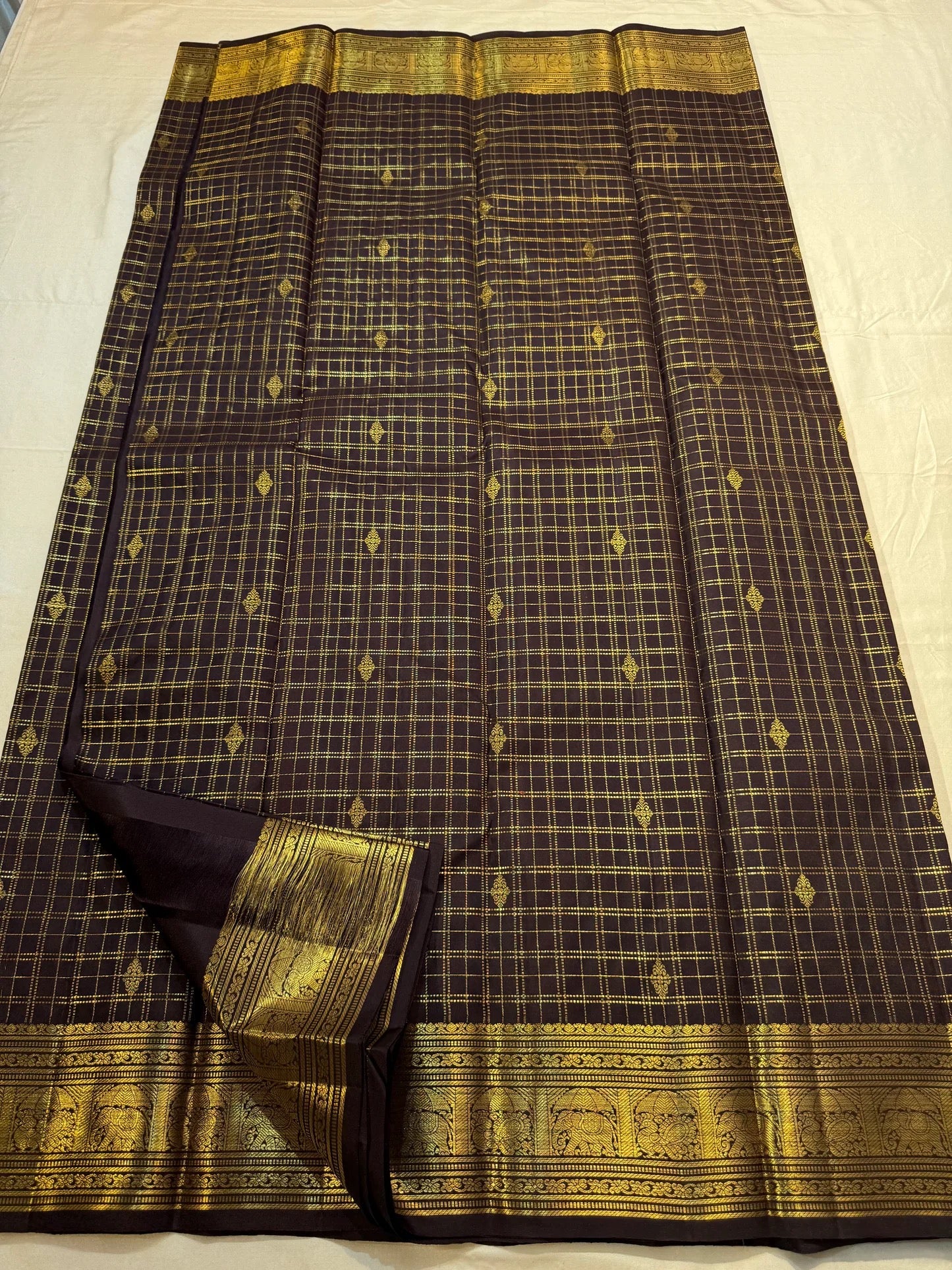 Zari kattam gold zari grid on deep violet plum Kancheepuram pure silk saree body — Idam Living