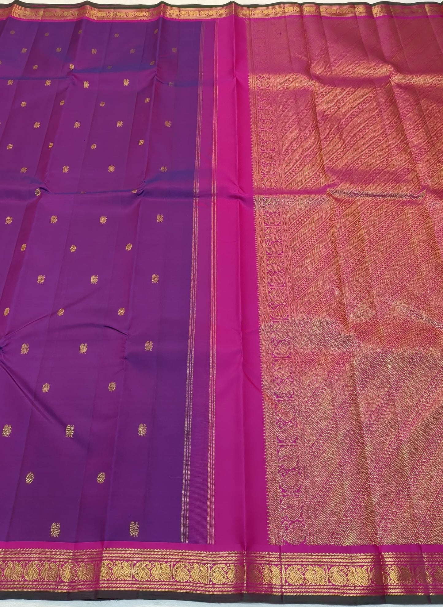 Magenta Handwoven Pure Silk Kanchipuram Saree with Pink Korvai Zari Border and Rich Pallu