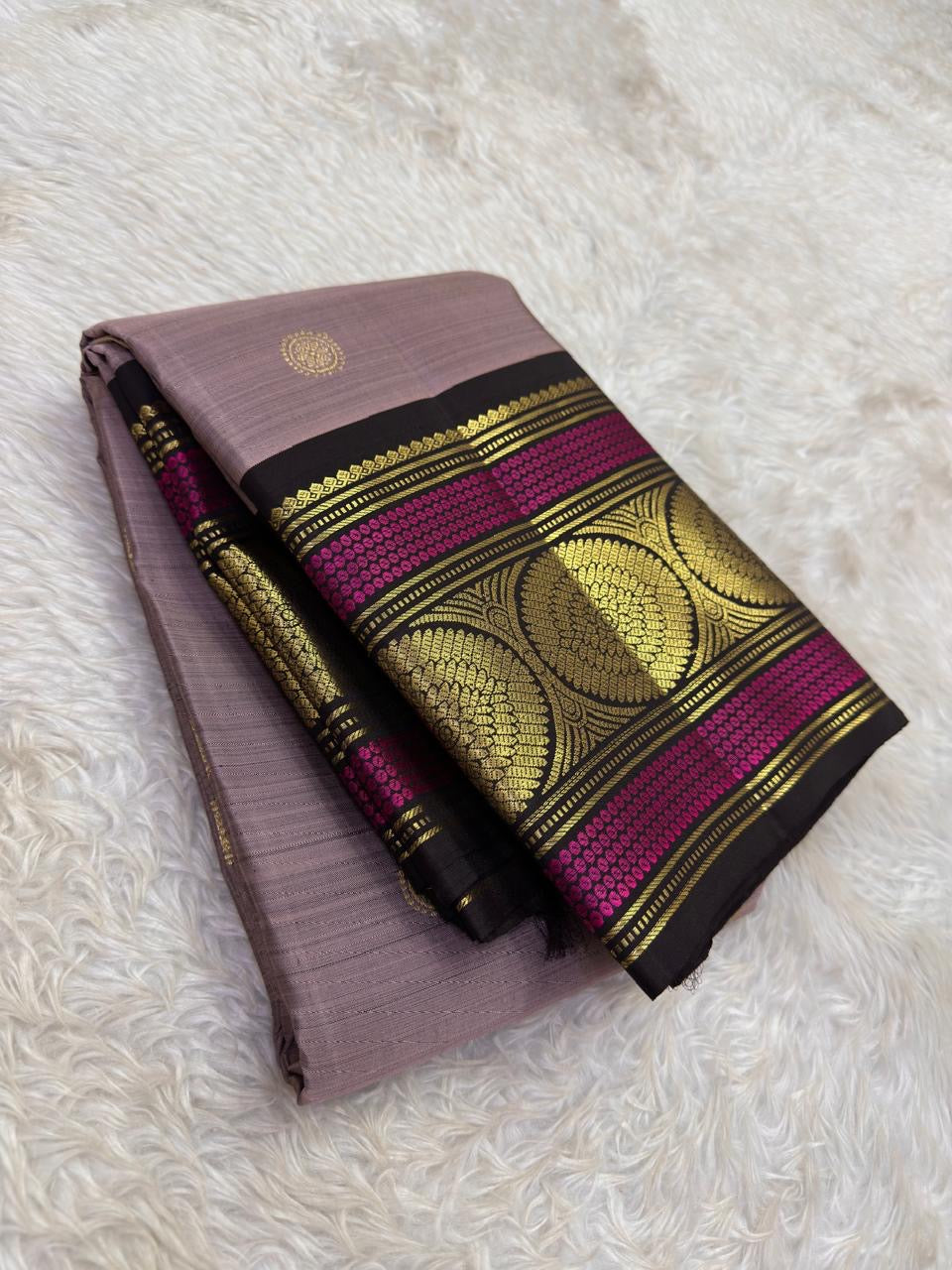 Dusty Lavender Kanchi Pattu Saree — body close-up showing scattered gold zari buttas