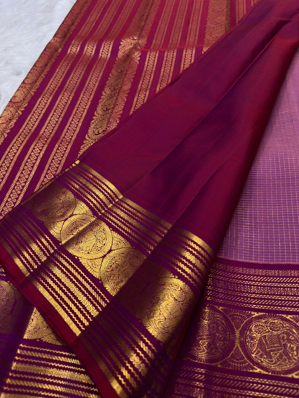 Dusty Rose Pure Silk Kanjeevaram Zari Kattam Saree - body detail