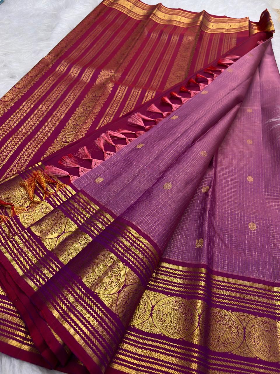 Dusty Rose Pure Silk Kanjeevaram Zari Kattam Saree - full saree view