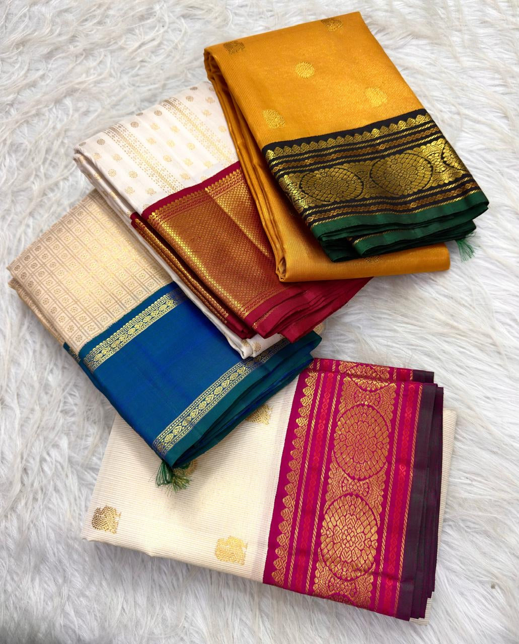 Idam Living pure silk Kanchipuram saree with Kai Korvai border, shown with complimentary custom blouse stitching offer.