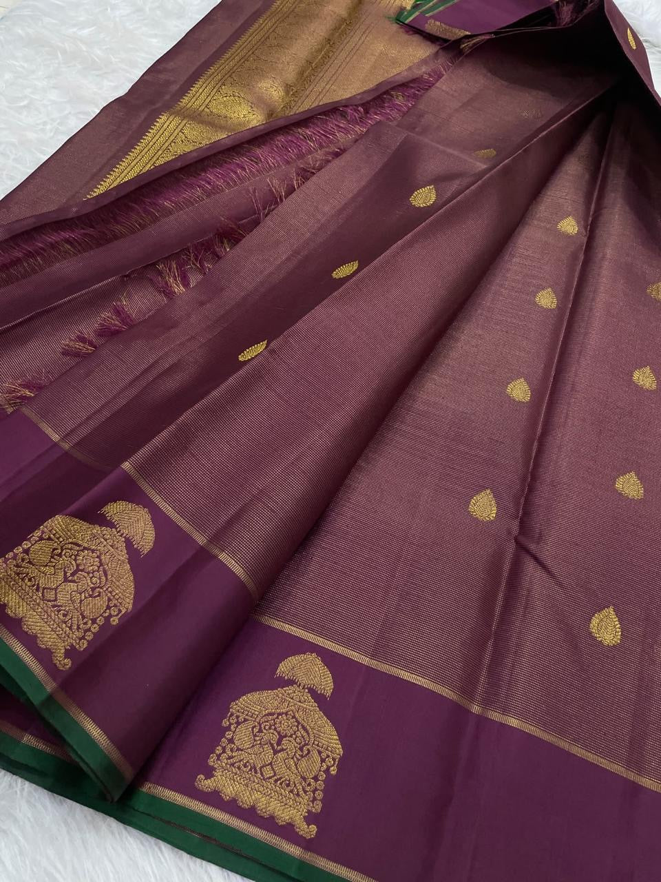 Dusty purple twin peacock Kanchipuram zari kattam saree, showing body, border and detailed gold zari pallu